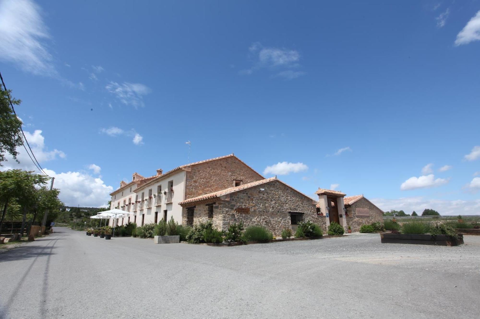 Hotel La Fonda De La Estacion La Puebla De Valverde Dış mekan fotoğraf